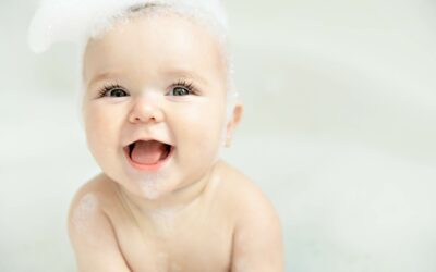 My Baby’s First Bath… Sponge OR Tub?